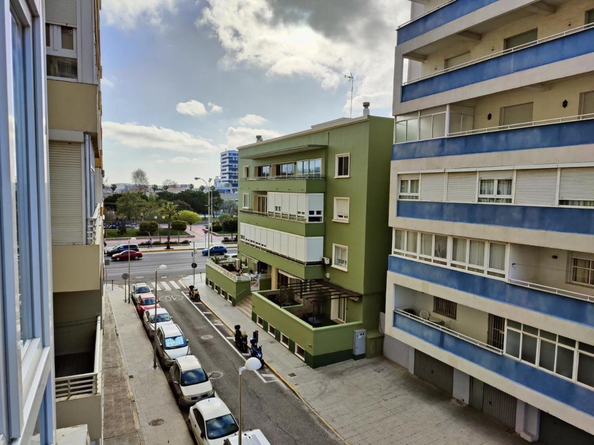 Paseo Maritimo Victoria 2